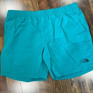 The North Face men’s FlashDry swim trunks XL